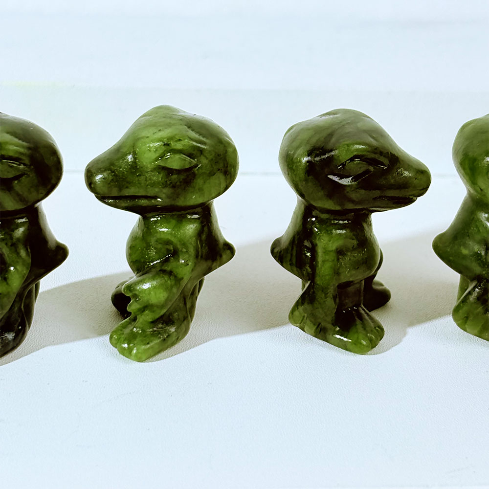 1PC Natural Crystal Green Jade - Dinosaur And Craft 评论和价格